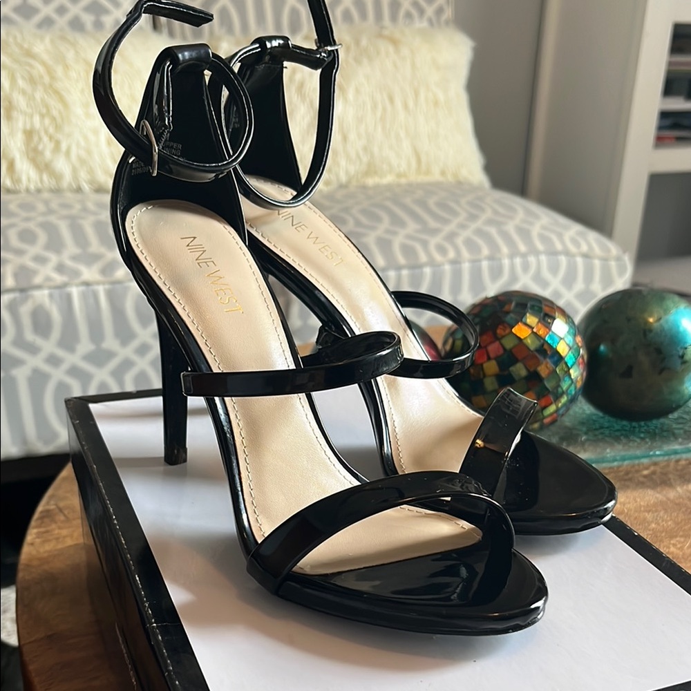 Nine West Black Strappy Heels with Glossy Finish